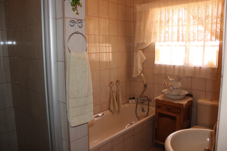 4 Bedroom Property for Sale in Deneysville Free State